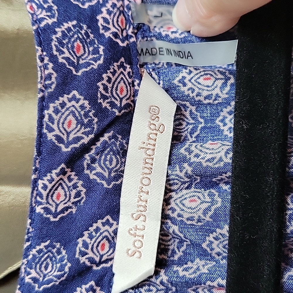 Euc- Soft Surroundings Paisley Split Neck Boho Top - image 6